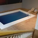 Uf House * マラガ