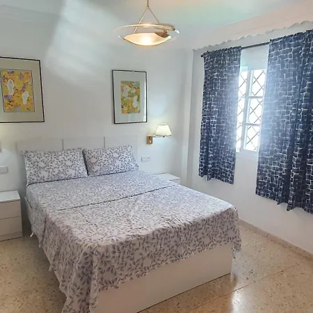Uf House * Málaga